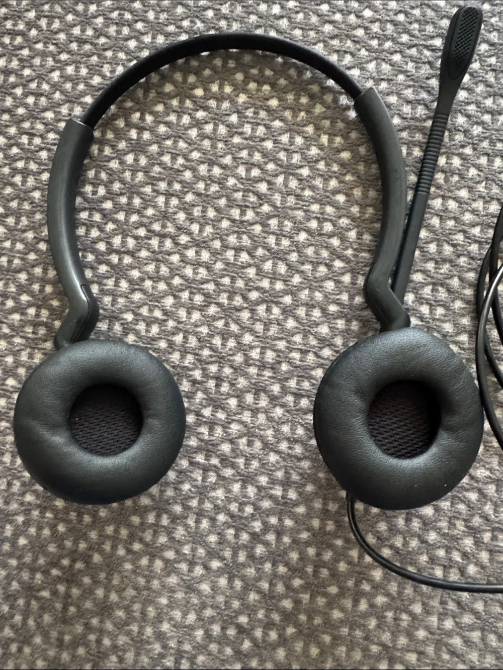 Wired Black Headset with Inline Controls - Jabra